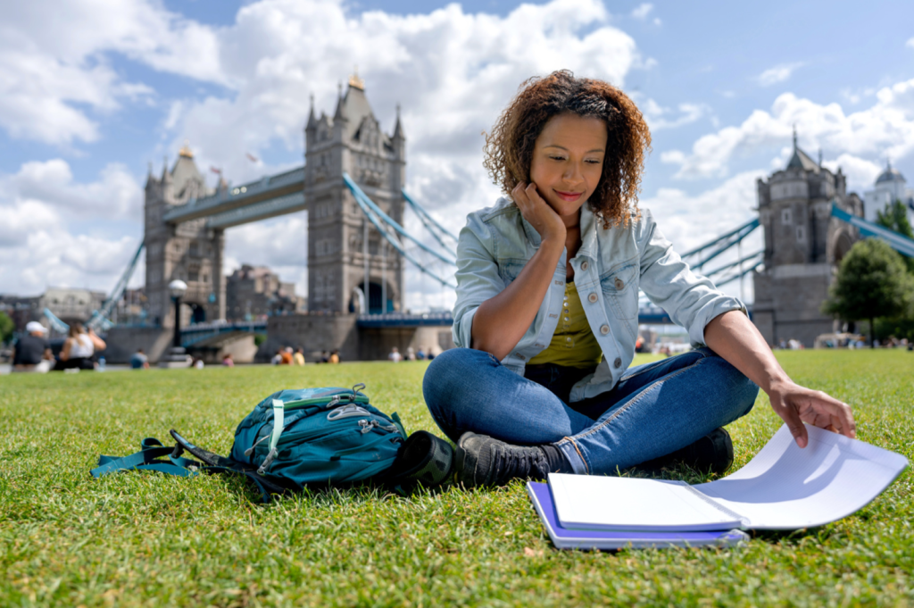 How to Choose the Right University for Your Study Abroad Experience